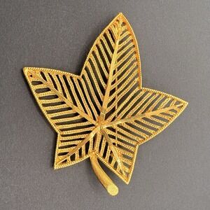 Vintage BSK‎ Leaf Open Work Brooch Gold Tone Textured Fall Autumn 2.75"